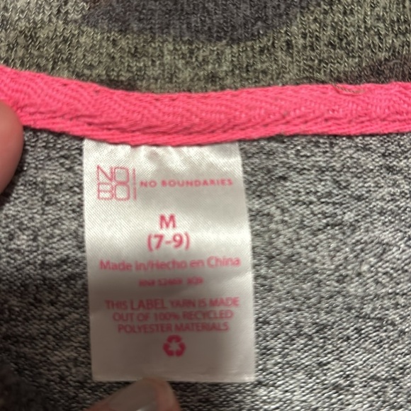 No Boundaries size medium woman’s camouflage long sleeve shirt- green and brown - Picture 3 of 4